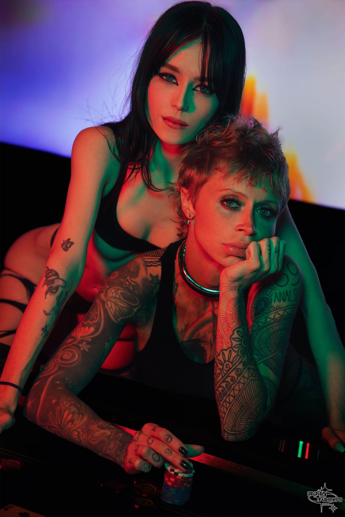 ivy delicate 2girls