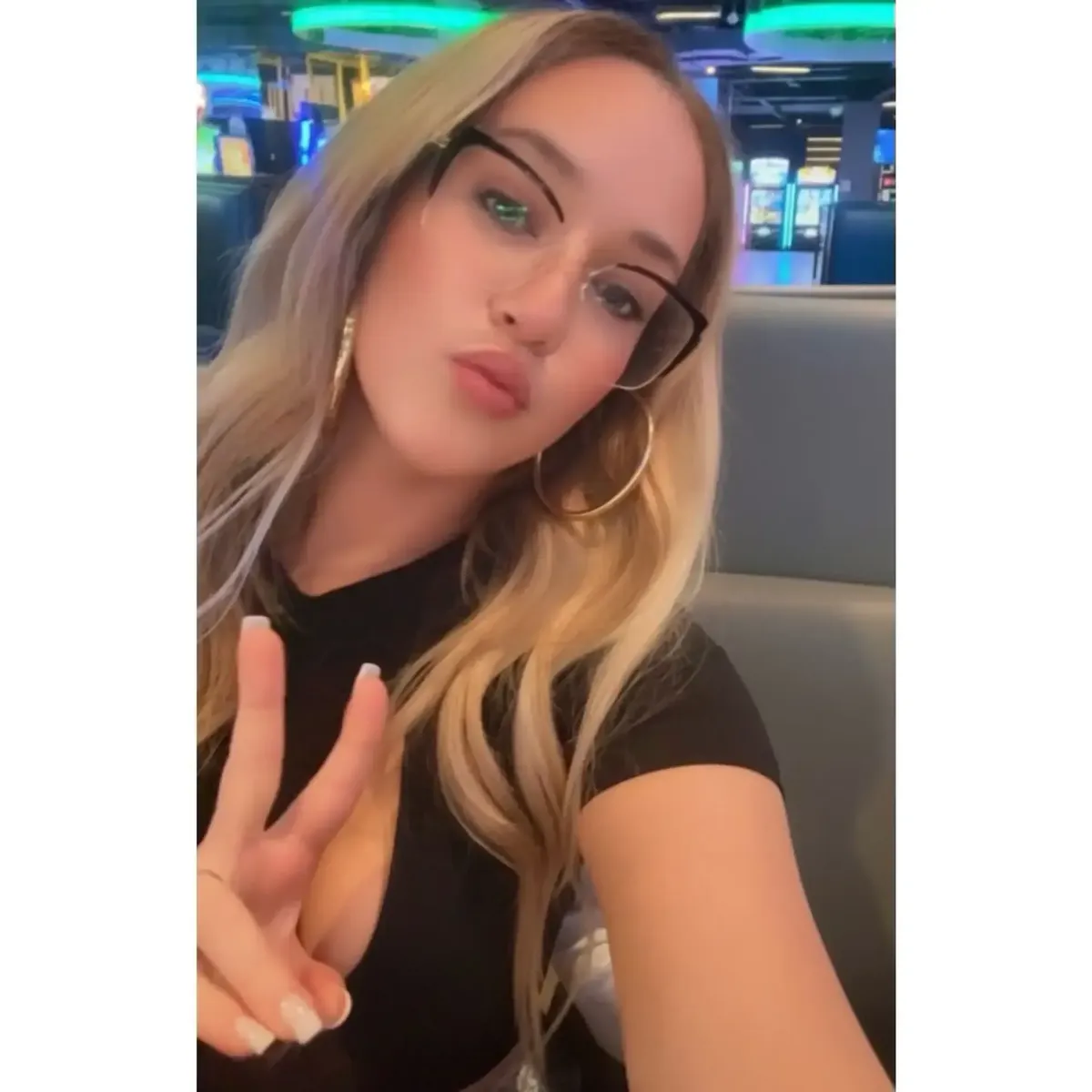 karlyvee virgin 1