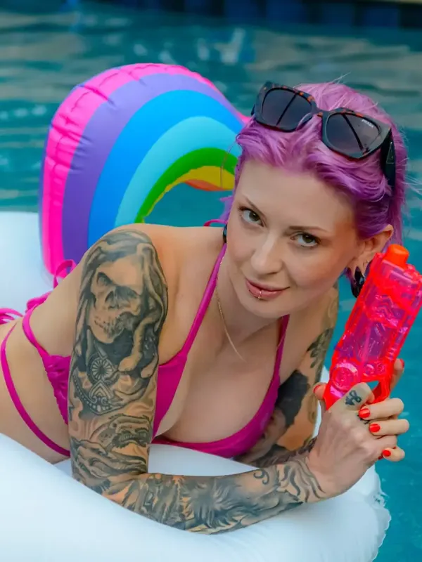 mistress ultraviolet sploshing phone sex