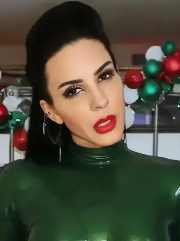 mistresseustacia strapon 5