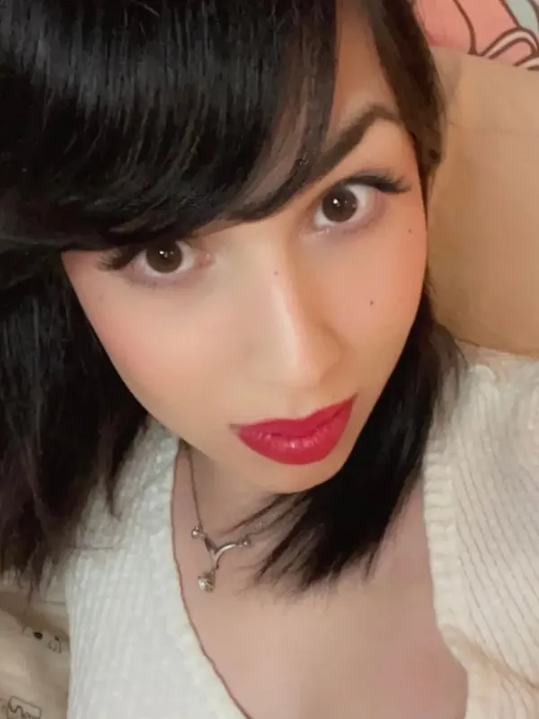 qtwaifu trans phone sex
