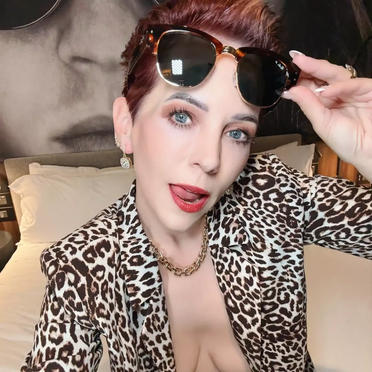 rubylynne young old lady for hot phone call